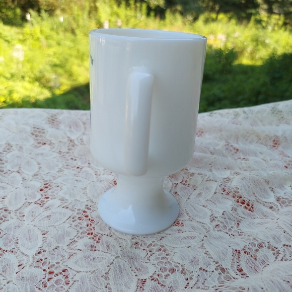 Vintage LINDA Name Mug Walt Disney World Souvenir Milk Glass Footed Mug - Picture 6 of 9